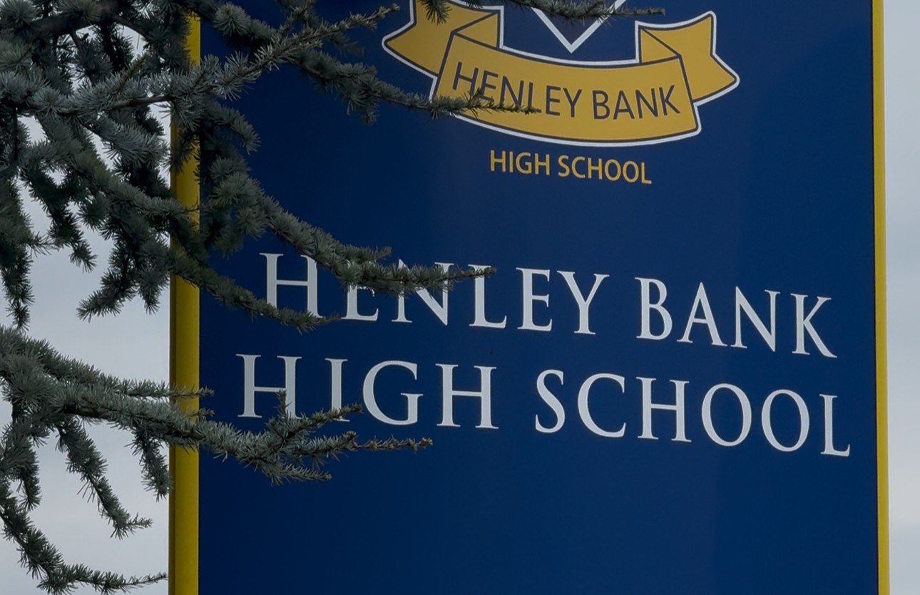 Henley Bank High School Sign